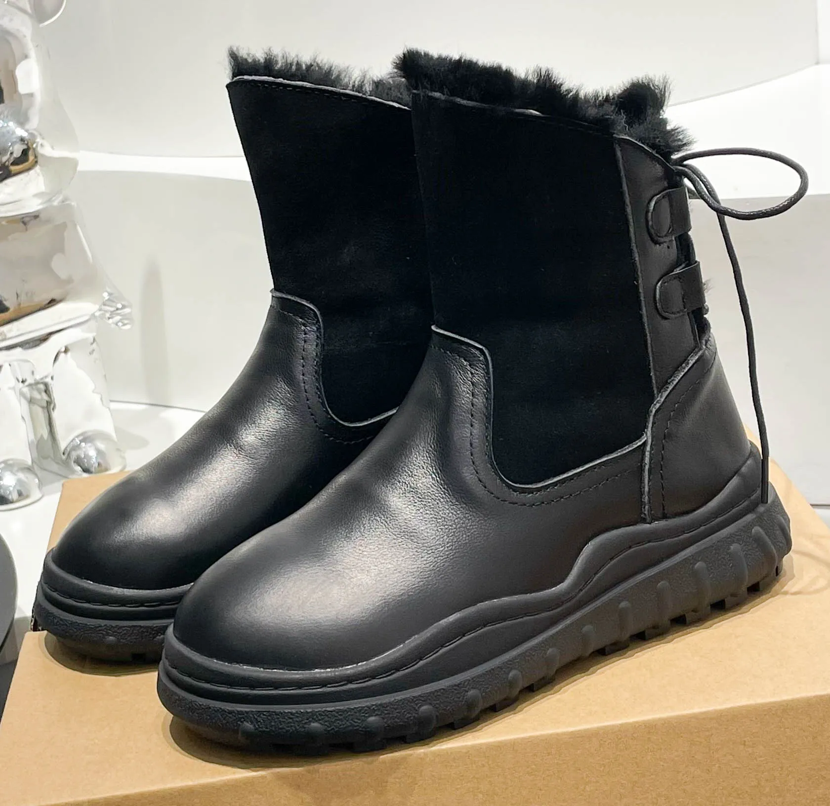 Designer boots High quality ankle boots Women's Boots Colorful round toe platform raised elastic Motorcycle boots snow boots non- slip warm three colors.