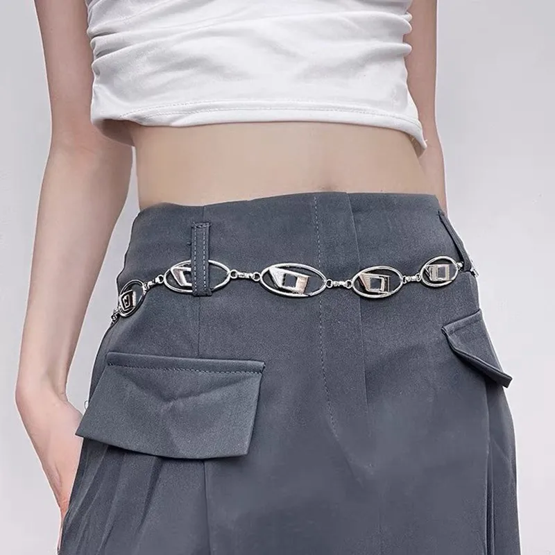 2024 Retro Deisel Letter Metalen Tailleketting Vrouwelijke Sexily Girl Chains Belt Veelzijdige Decoratie Met Geplooide Rok Broek Riemen Ontwerpers Y2K Zilveren Gordel 002