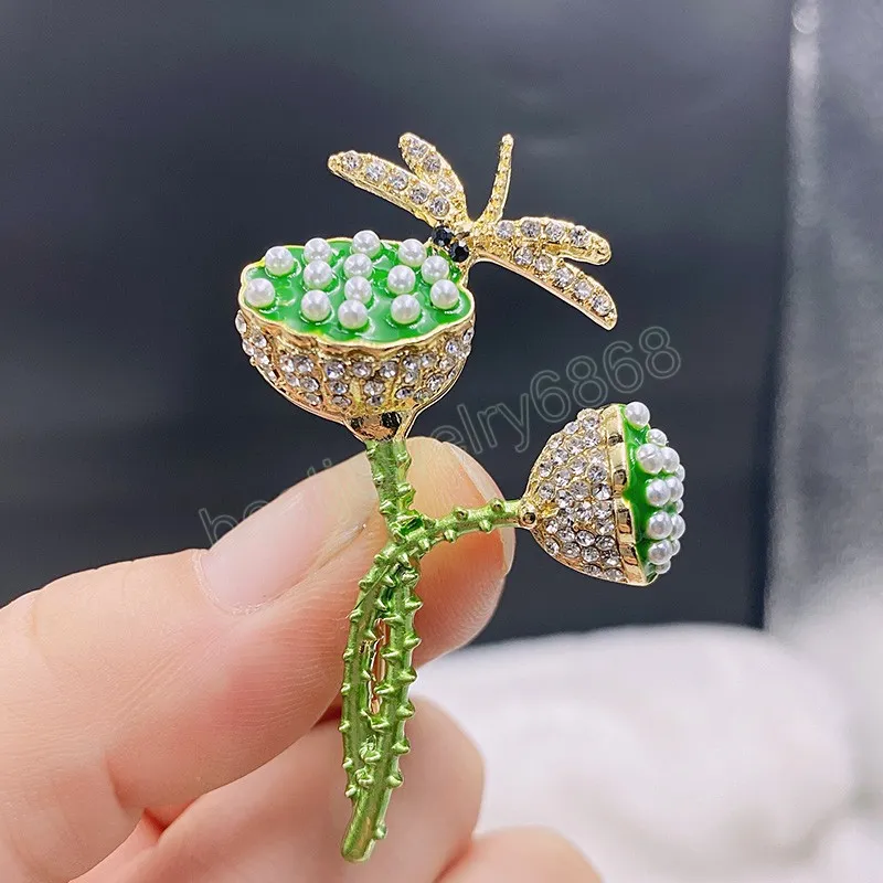 Fashion Creative Lotus Brooches With Dragonfly Women Imitation Pearls Shiny Rhinestones Lotus Brooches Party Jewelry Gifts