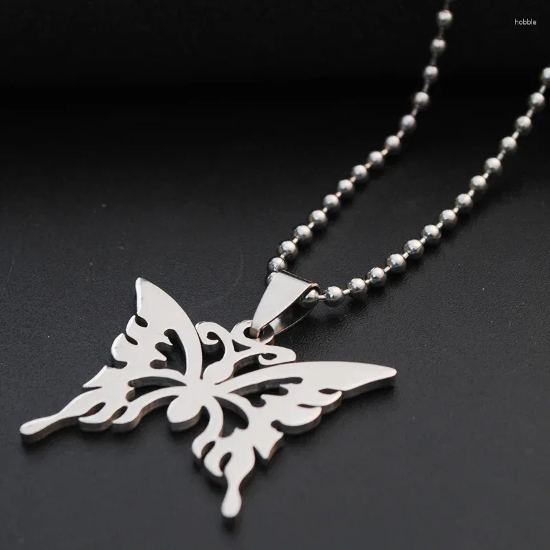 Pendant Necklaces 30 Stainless Steel Hollow Butterfly Charm Necklace Animal Insect Bee Effect Jewelry