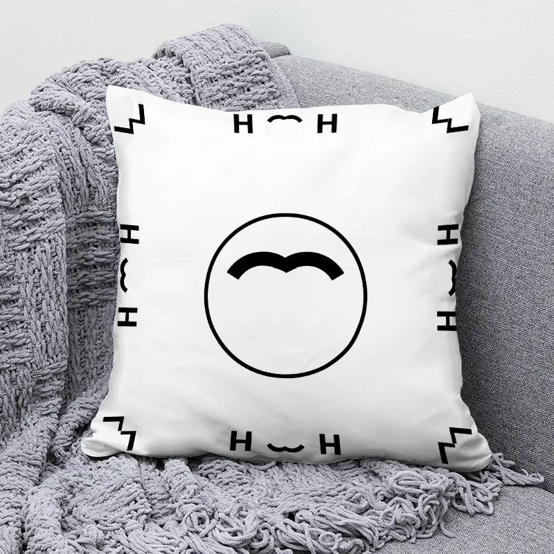 Дизайнер подушек роскошные буквы подушка высококачественная постельные принадлежности для дома декор комнаты наволочка диван