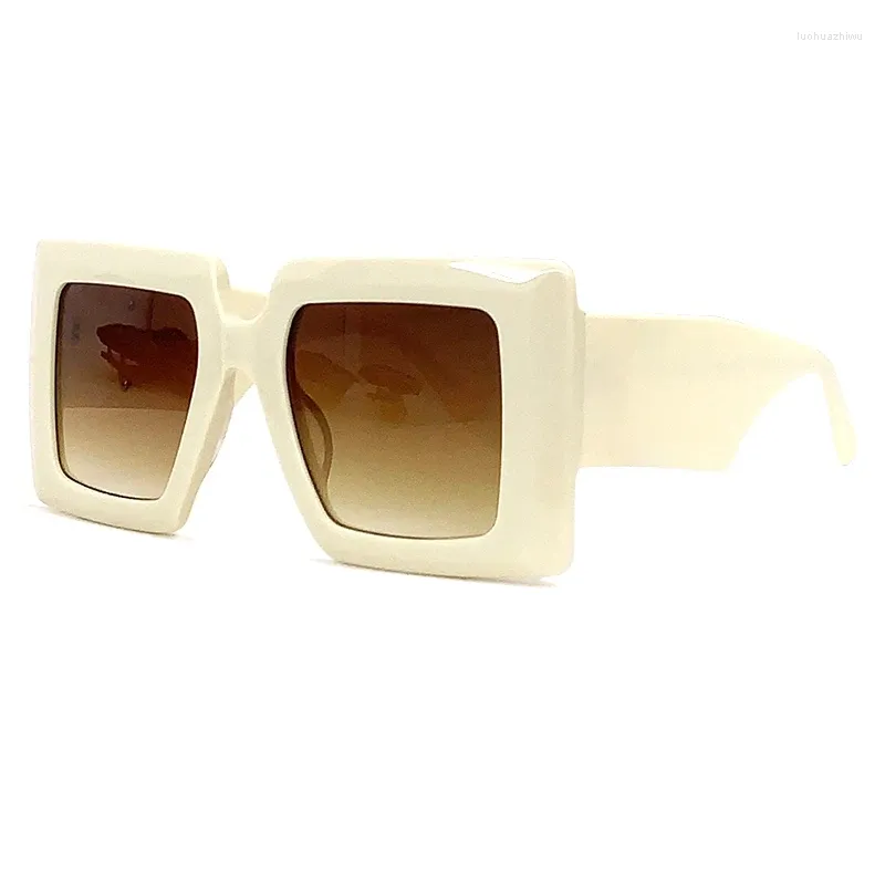선글라스 2023 두꺼운 프레임 컬러 믹싱 트렌드 넓은 레그 문자 프레임 안경 패션 큰 프레임 개인화 숙녀