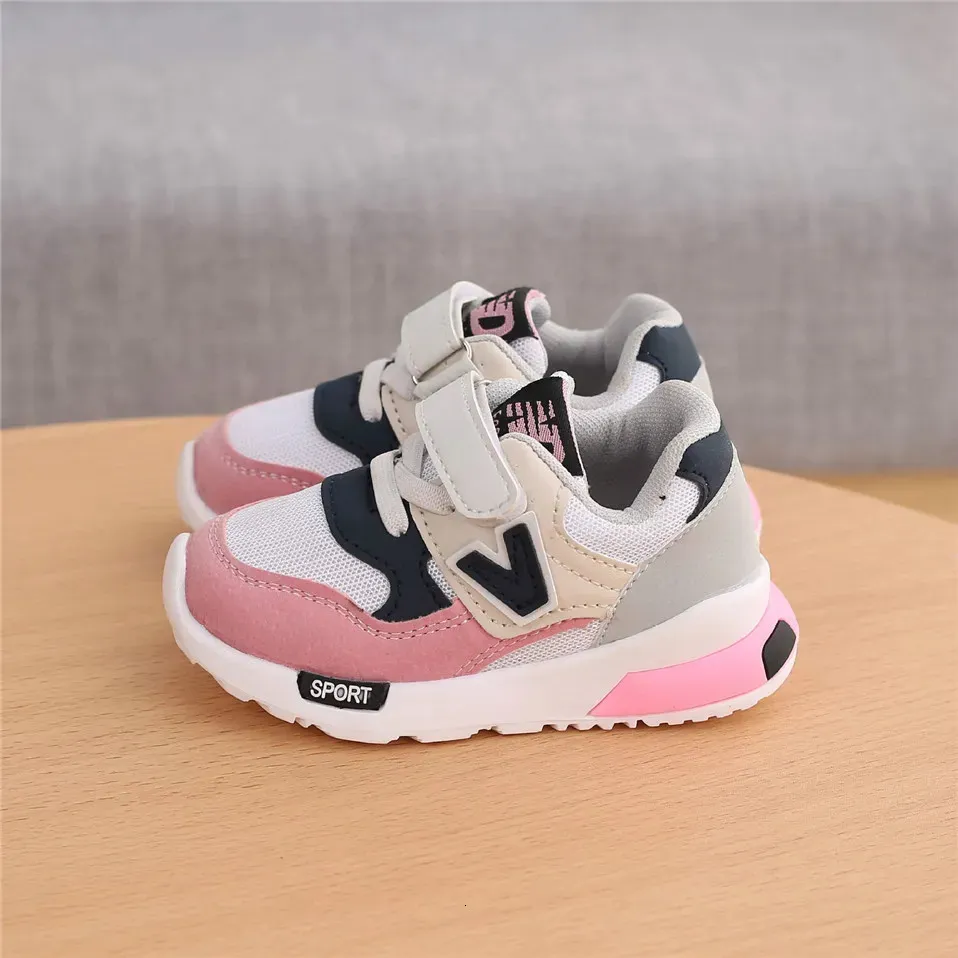 Stövlar Spring Autumn Kids Shoes Baby Boys Girls Children S Casual Sneakers Breattable Soft Anti Slip Running Sports Size 231128