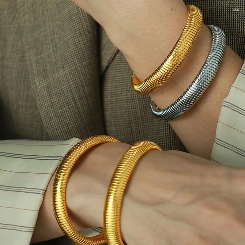 Bracciale rigido spesso e grosso, in metallo, a spina di pesce, elasticizzato, in acciaio inossidabile, con dichiarazione, gioielli di moda impermeabili di colore oro