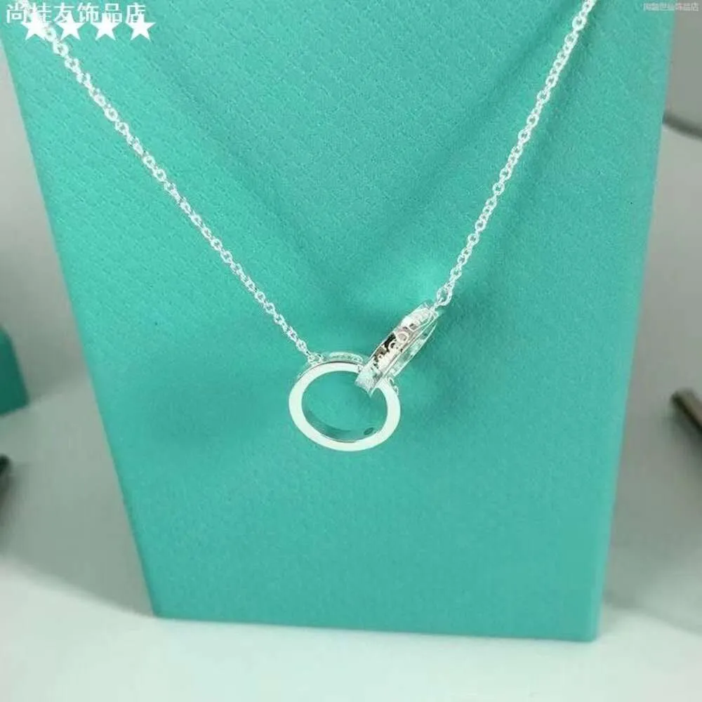 Lyxdesigner Tifanyitys Populära halsband Sterling Silver S925 Double Ring Pendant Fashion High Grade Halsband Gift till flickvän med låda