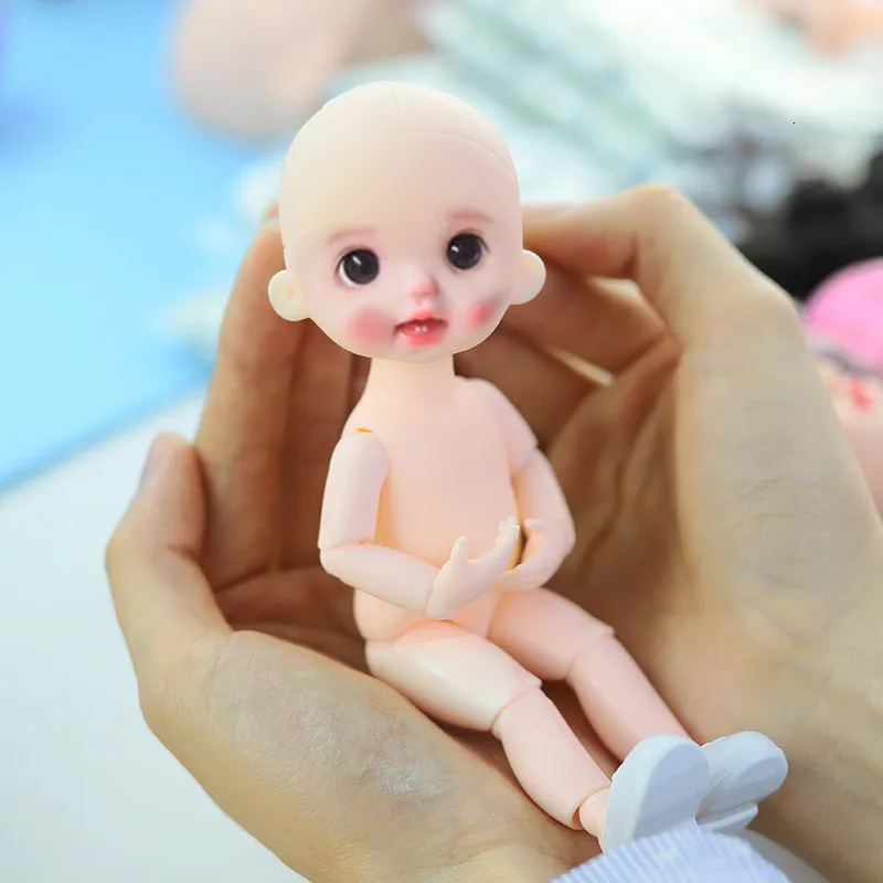 Dockor 13 Moveble Jointed Toys 18 BJD Baby Naked 16cm Practice For Makeup Doll Head With Eyes Children Gifts Toy 230427