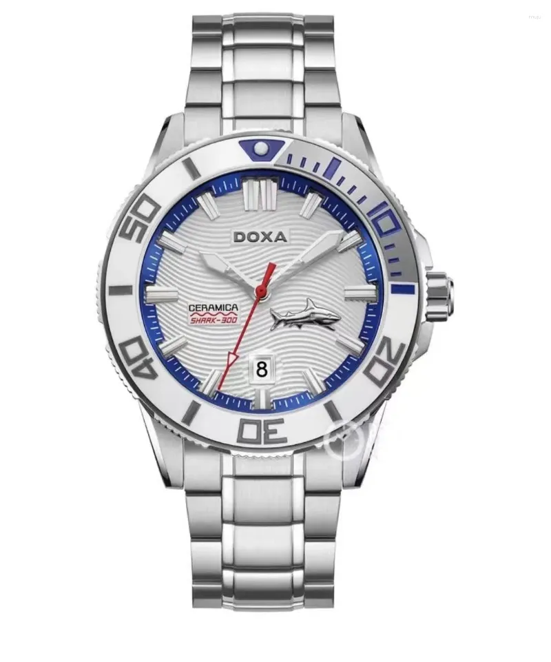 Relógios de pulso vendendo DOXA masculino requintado 316L de aço inoxidável mergulho automático data esportes relógio de quartzo