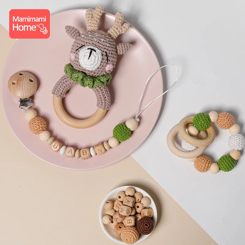 Massaggiagengive per bambini Giocattoli 1Pc Massaggiagengive in legno Uncinetto Peluche Anello animale Sonaglio musicale Bracciale fai da te personalizzato Catena ciuccio Regali Montessori 230427