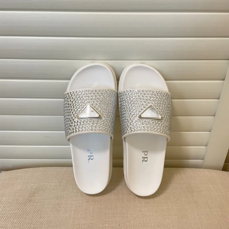 Modemärke P tofflor Shine Rhinestone Soft Flat Sules Slides Designer Shoes