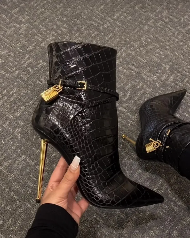Designer Shiny Stamped Crocodile Leather boots Luxury Padlock Ankle Boot Pointy Toe Ehigh heels side zip shoes Sheepskin short leg high heels boots