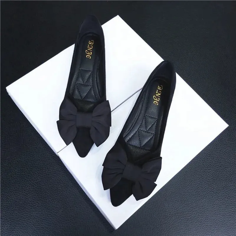 Klänningskor Flat Shoes Women's Spring Shallow Pointed Bow Korean version av Four Seasons Shoes Velvet Plus Size Women's Shoes 34-43 231128