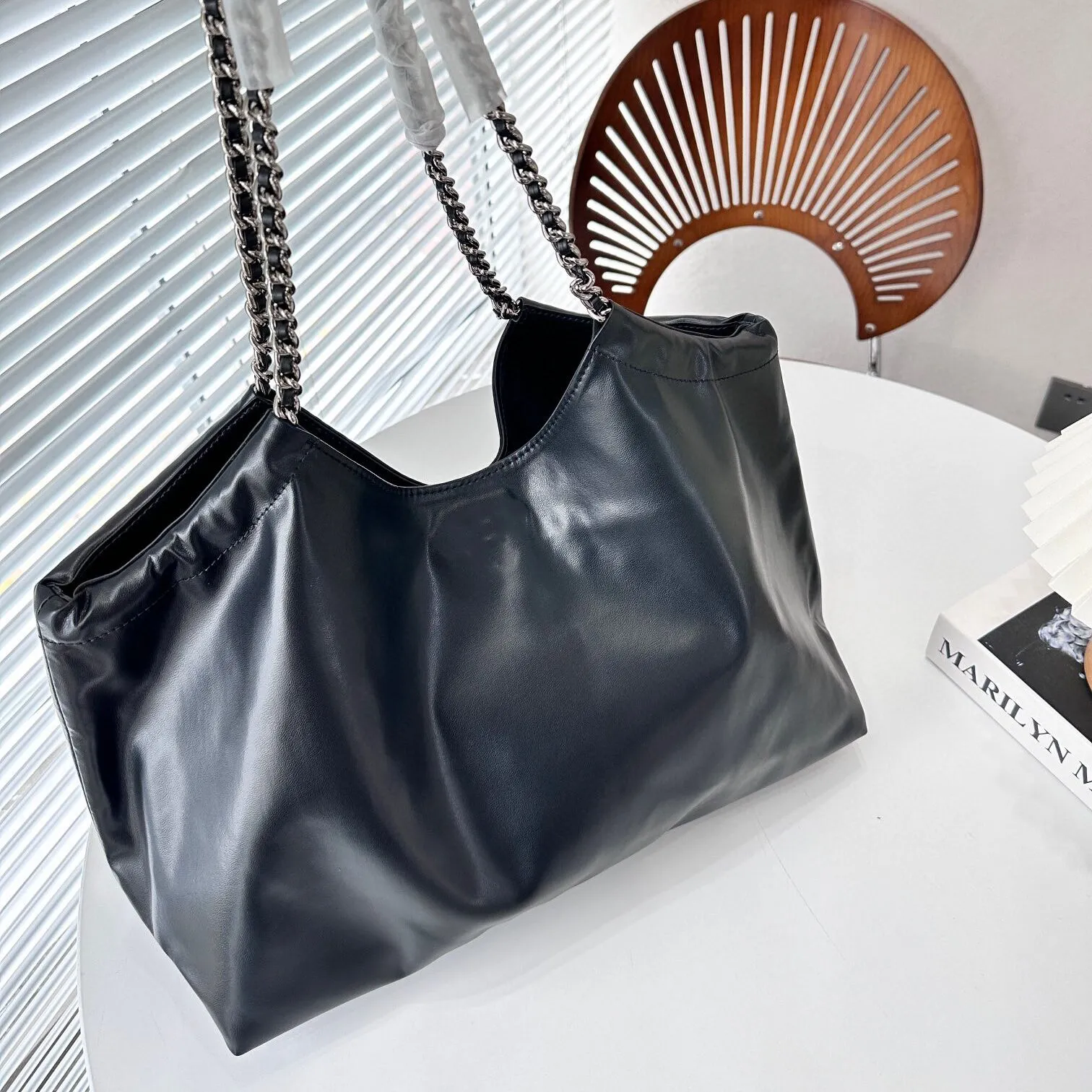 Designer tote bag with zipper online