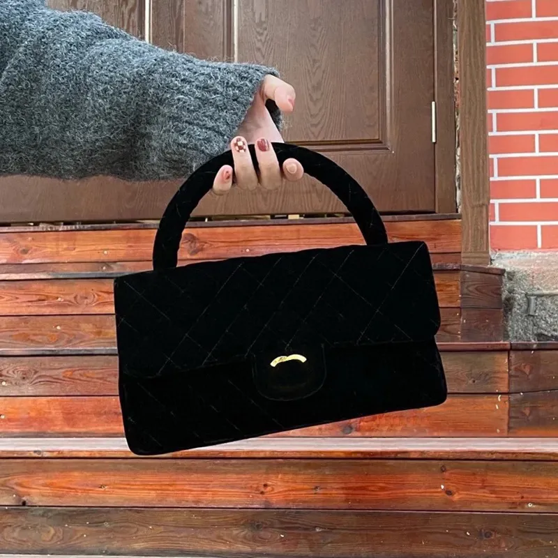 Clássico portátil feminino flap sacola veludo diamante treliça acolchoada bolsa de luxo axilas bolsa de ombro designer carteira ouro hardware noite embreagem mala 26c