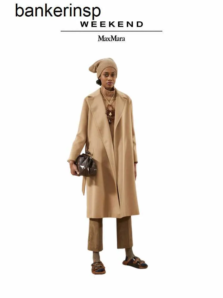 Mid top length overcoat