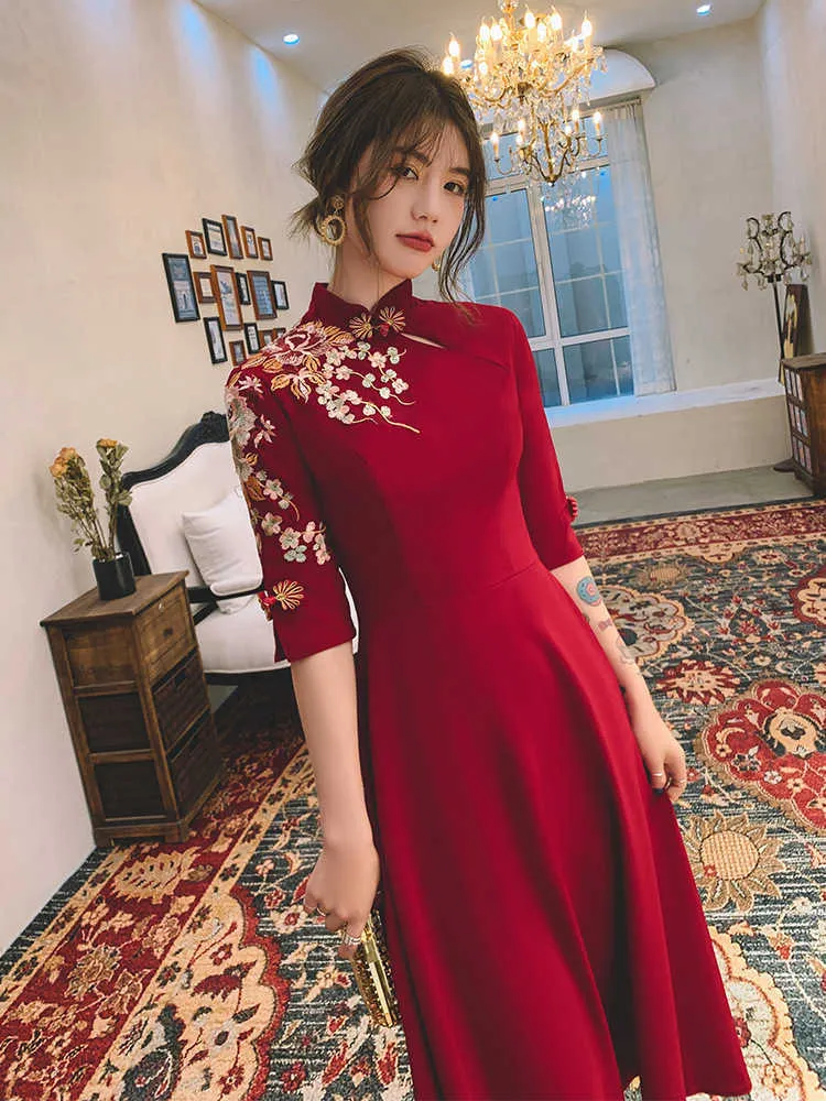 イブニングドレスChine Cheongsam Tostast Sottire Bride's Red Dresses Engagemen