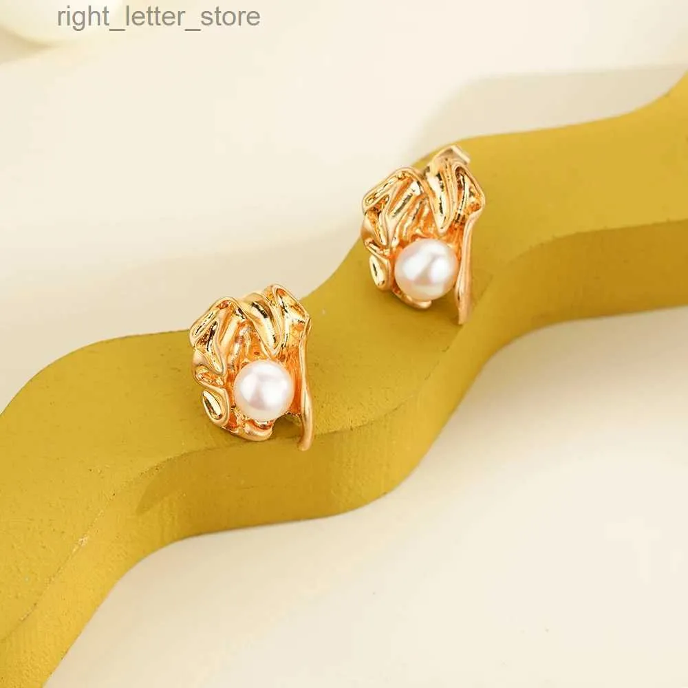 Stud Anti Allergy Earrings 925 Sliver Pins Gold Plated Pearl Stud örhängen för kvinnor Blomma lyx eleganta smycken Koreanska stilgåvor YQ231128
