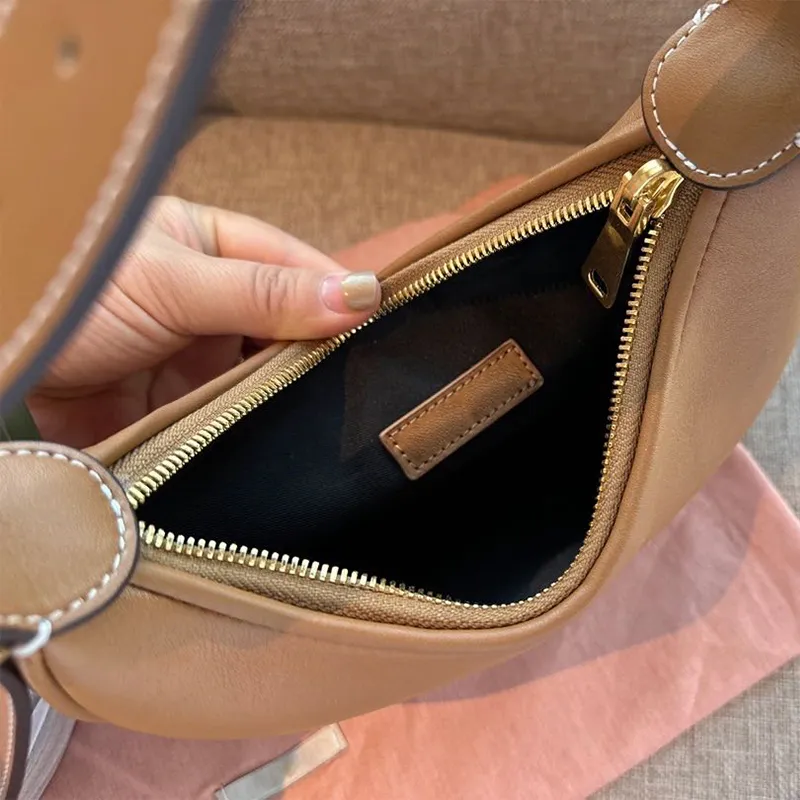 Genuine Leather Hobo Handbag Designer Bag Luxury Brand Fashion Underarm Shoulder Bag Classic Black Leather Hobo Bag With Perfect Hardware and Details Caramel Hobo