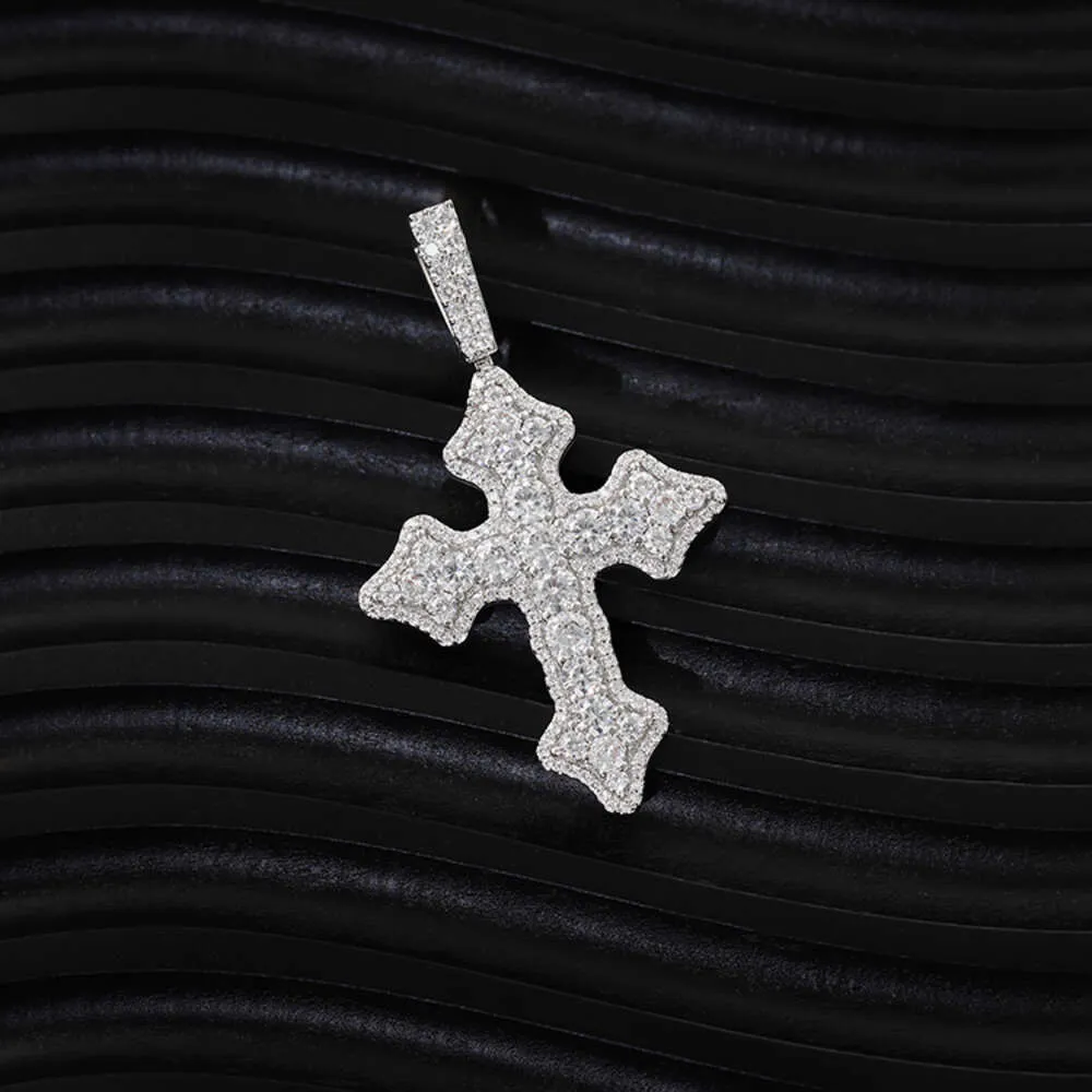 RTS Hip Hop Gold Solid Sier VVS Moissanite Diamond Cross Cross