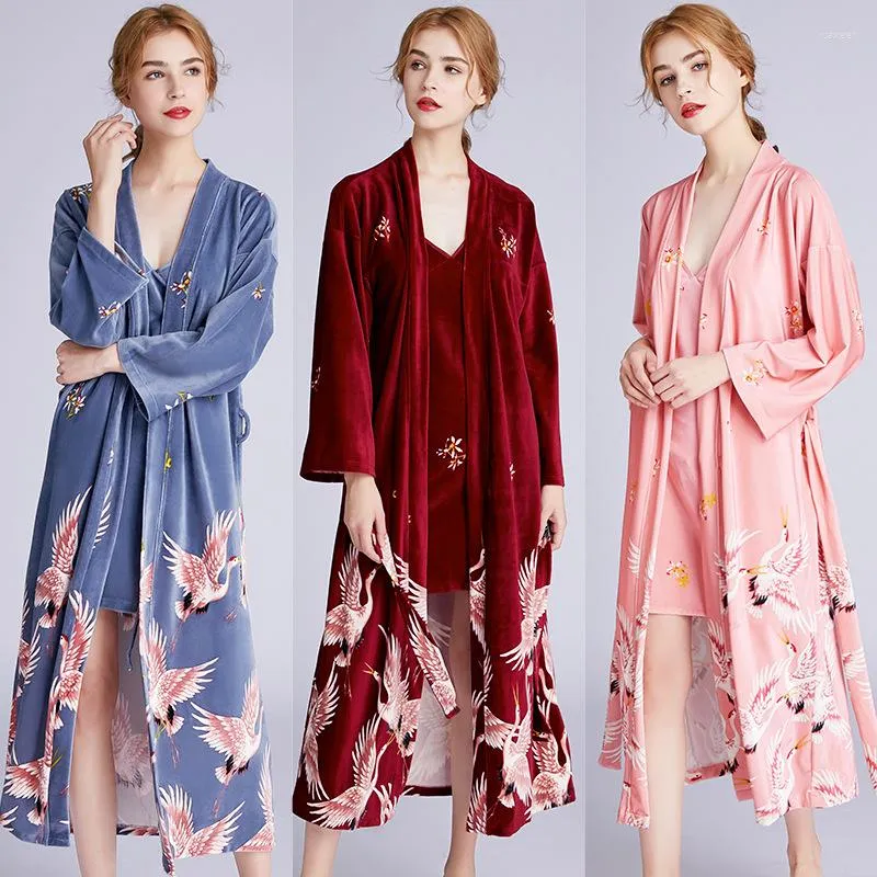 Kvinnors sömnkläder Autumn Winter Ankomst Kimono Bathrobe -klänning Velvet Robe Sexig intim underkläder Korean brudtärna