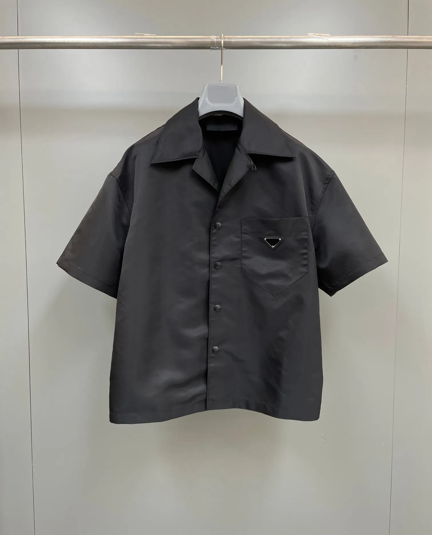 Black Nylon Short Sleeve Casual Shirt for Men Single Breasted Loose Fit Comfortable Broadcloth