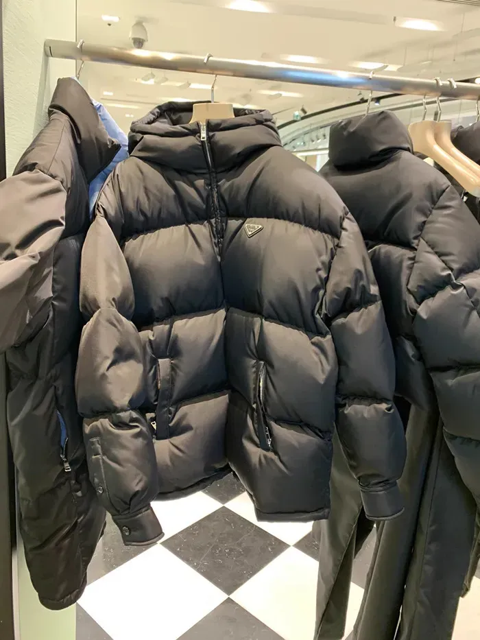 European and American men's down jacket fashion winter jacket comfortable and soft 90% filling casual designer slim fit down jacket couple