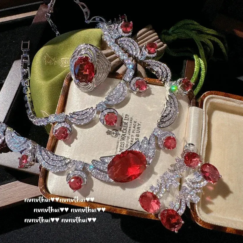 Ensembles de bijoux de mariage 4pcs ensemble de luxe laboratoire rubis pierres précieuses pour femmes 14K plaqué or blanc bague à la mode boucle d'oreille collier bracelet 231129
