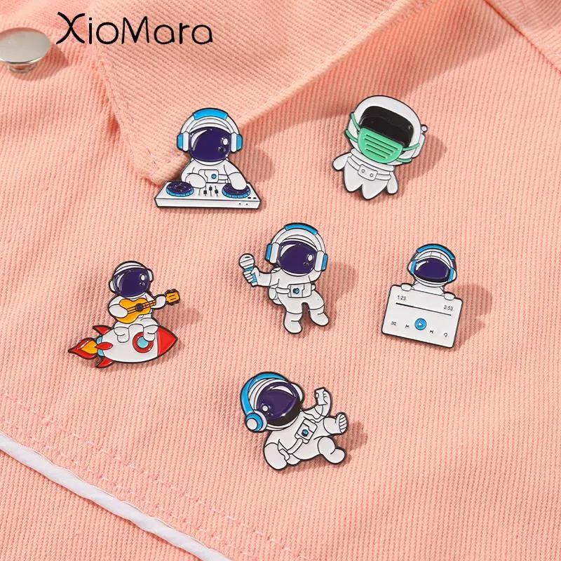 Brooches Pins Astronaut Enamel Music Series Wear Headset Guitar Microphone Badges On Denim Clothes Lapel Woman Kids GiftPins