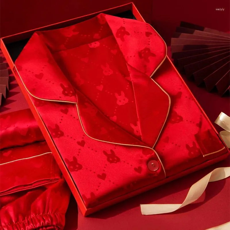 Женская одежда для сна 2023 Lucky Red, роскошный пижамный комплект с пятнами, шелковые пижамы с мультяшным принтом, женские рубашки и брюки из 2 предметов, мягкая природа
