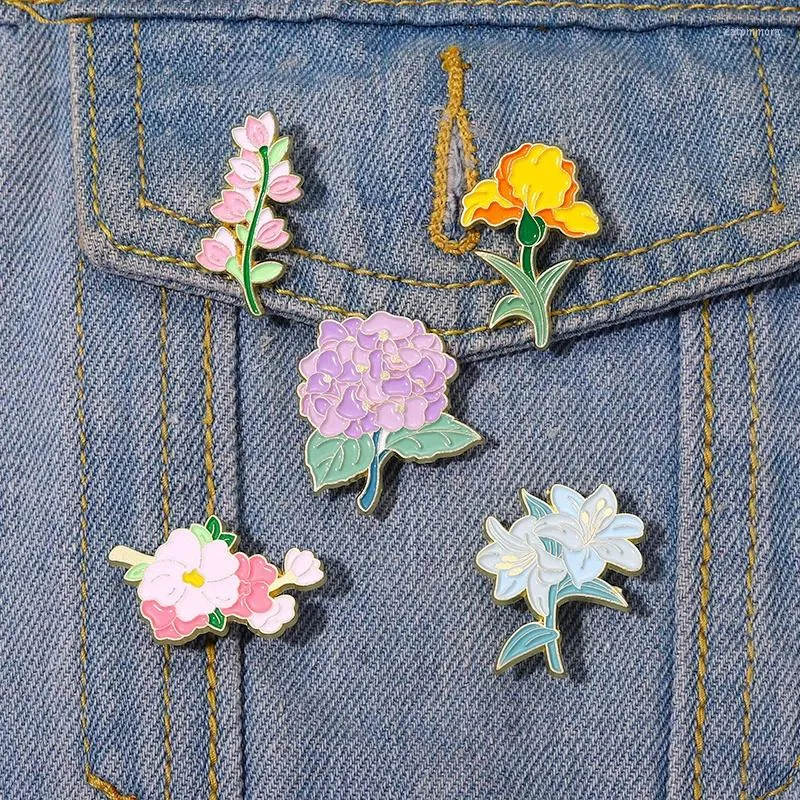 Broches criativos Plant Flower Pin Pin Iris lily Hydrangea pês