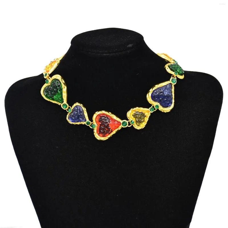 Colliers pendants Coupolores Multicolors Colèle acrylique Choker pour les femmes Bohemian Cloby Color Clavicule Chain Collier Summer Holiday Party Gift