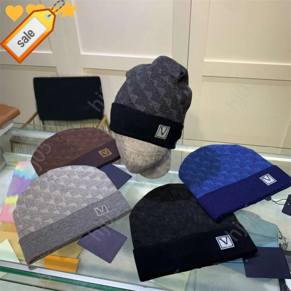 Aplaid Tasarımcı Beanie Tasarımcı Şapkalar Erkekler için Knited Bonnets Kış Şapkası Sonbahar Termal Kafatası Kapağı Kayak Seyahat Klasik Lüks Beanies Kahverengi Siyah Gri Keep Warmo0L
