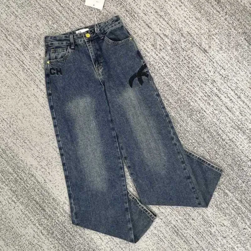 Jeans femininos designer outono e inverno novo pequeno estilo perfumado calças jeans bordado tubo reto solto calças versáteis americanas tendência 742r