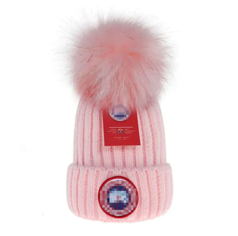 Tasarımcı Bobble Hat Luxury Mens Beanies Kadınlar İçin Erkek Bonnet Kış Şapkası İplik Boyalı İşlemeli Casquette Pamuk Cappello Moda Sokak Şapkaları Monxclair Beaneien