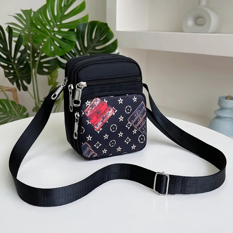 Crossbody Phone Bag for Women New Mini Small Bag Korean Style Vertical Change Casual All-Match Shoulder Bags