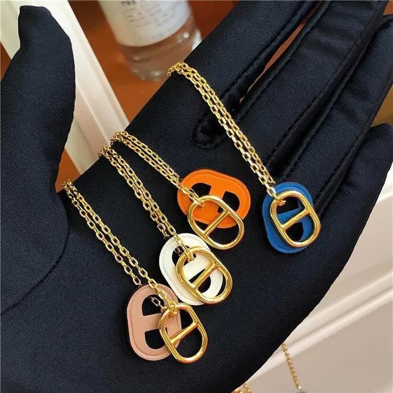 Fashion High Quality horse buckle necklace pig nose Jewelry mens womens Pendant designer necklaces fashion gift orange box255e