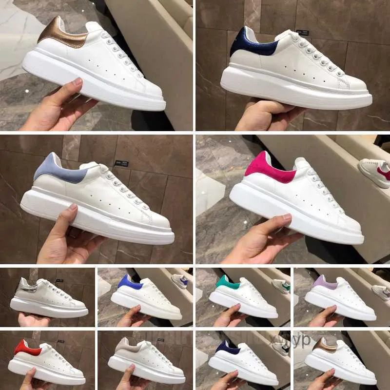 Designer Män Kvinna Sko Läder Snörningsplattform Oversized Sneake Vit Svart Herr Dam Lyx Sammet Mocka Running Chaussures De Espadrilles