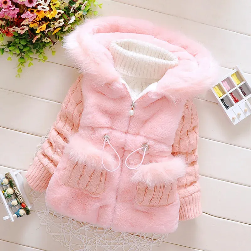 Down Coat Plush Baby Jacket Thicken Warm Winter Jackets For Girls Sweater Fashion Spädbarn Huva Outwear 1 4 Year Toddler Girl Clothes 231128