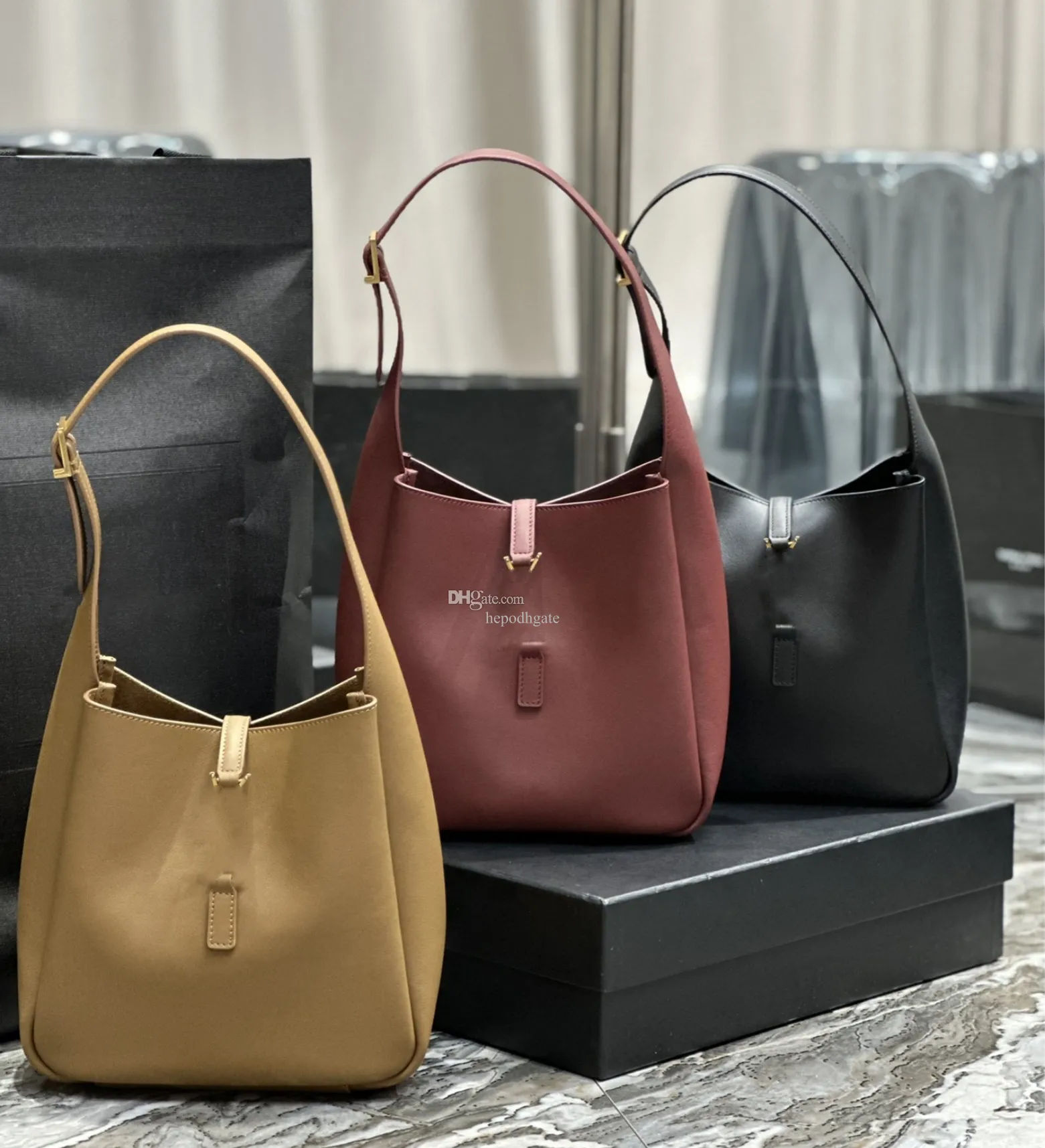 Luxury designer Armpit bag handbags womens fashion Classic leather calfskin Hobo the tote bag to quality LE5 A7 shoulder bags handbag Adjustable Strap