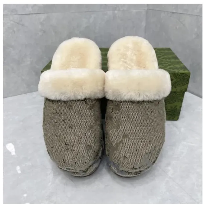 Chinelos de pele Mulheres plataforma 5.5cm Sandálias Flat Comfort Furry Wool Mules Slip on Jacquard Denim Sapatos Bordados G Monogramas Sandálias Fofas Shearling Flip Flop 01