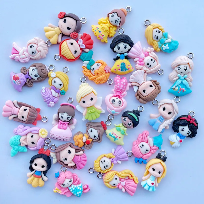 Decorative Objects Figurines 1020 Cute Cartoon Lovely Princess Series Resin Kawaii Pendant Key Chain Necklace DIY Decoration Accessories C58 230428