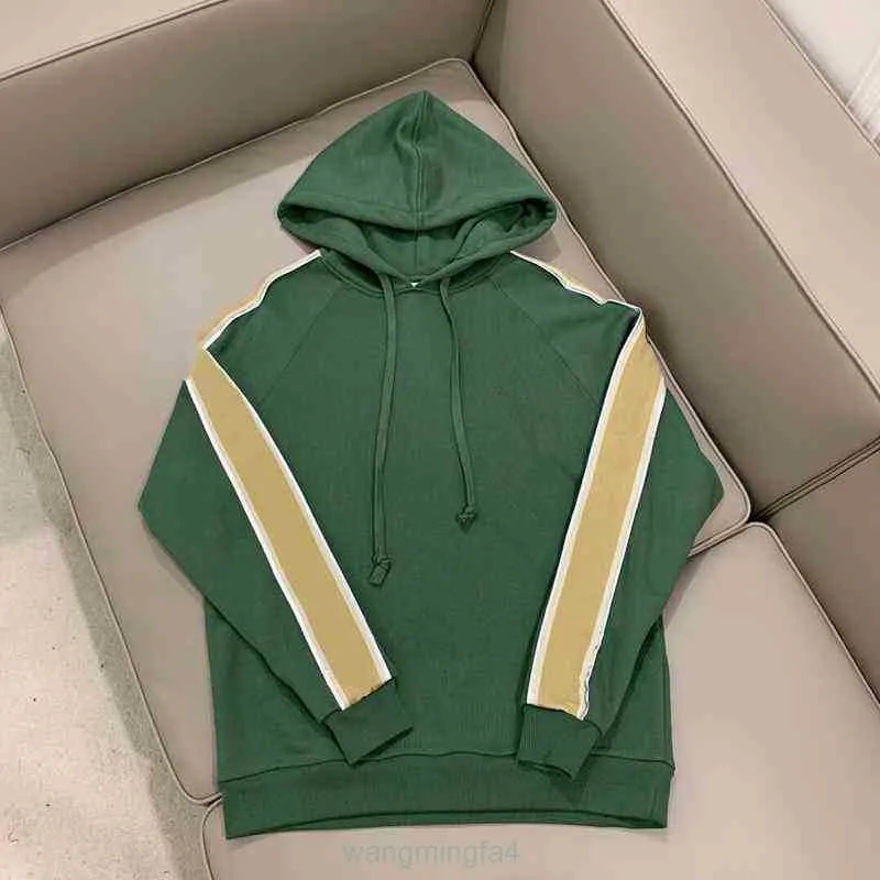 Felpe da uomo e da donna 2023 Abbigliamento sportivo di moda Felpa con cappuccio Coppia autunno e inverno Pullover e maglione retrò street style Marchio europeo americano