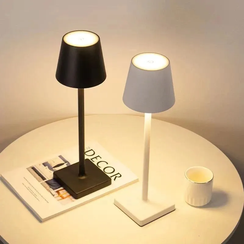 Dekorativa objekt Figurer LED -skrivbordslampa Bar Restaurang Ambiance Wireless Table Lamps Study Office Light Waterproof Touch med USB -laddning 231129