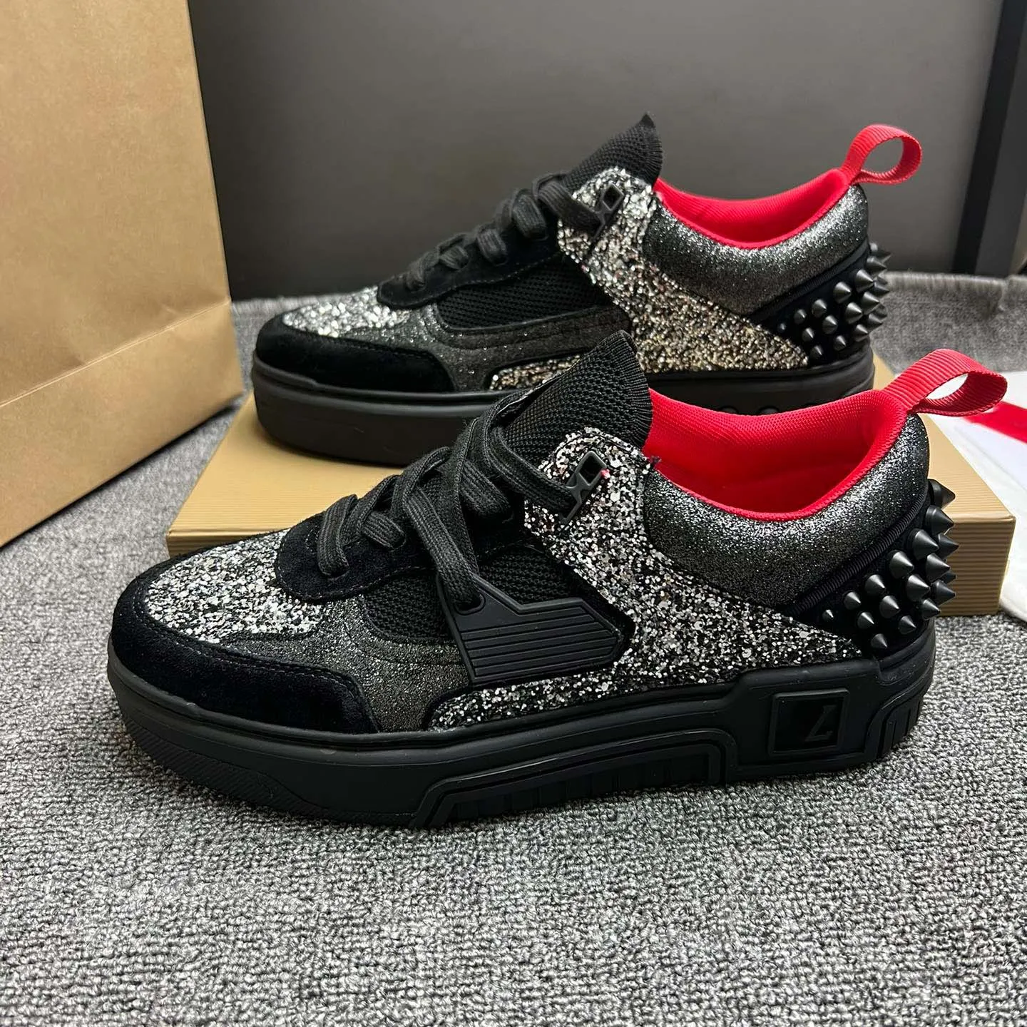 Bulk Luxury Oversized Designer Superbalist Sneakers In White And Black Leather With Velvet Suede Lace Up Platform For Men And Women Espadrilles Trainers And Flats S511 02 From Bagshoe1978 74.72 DHgate...