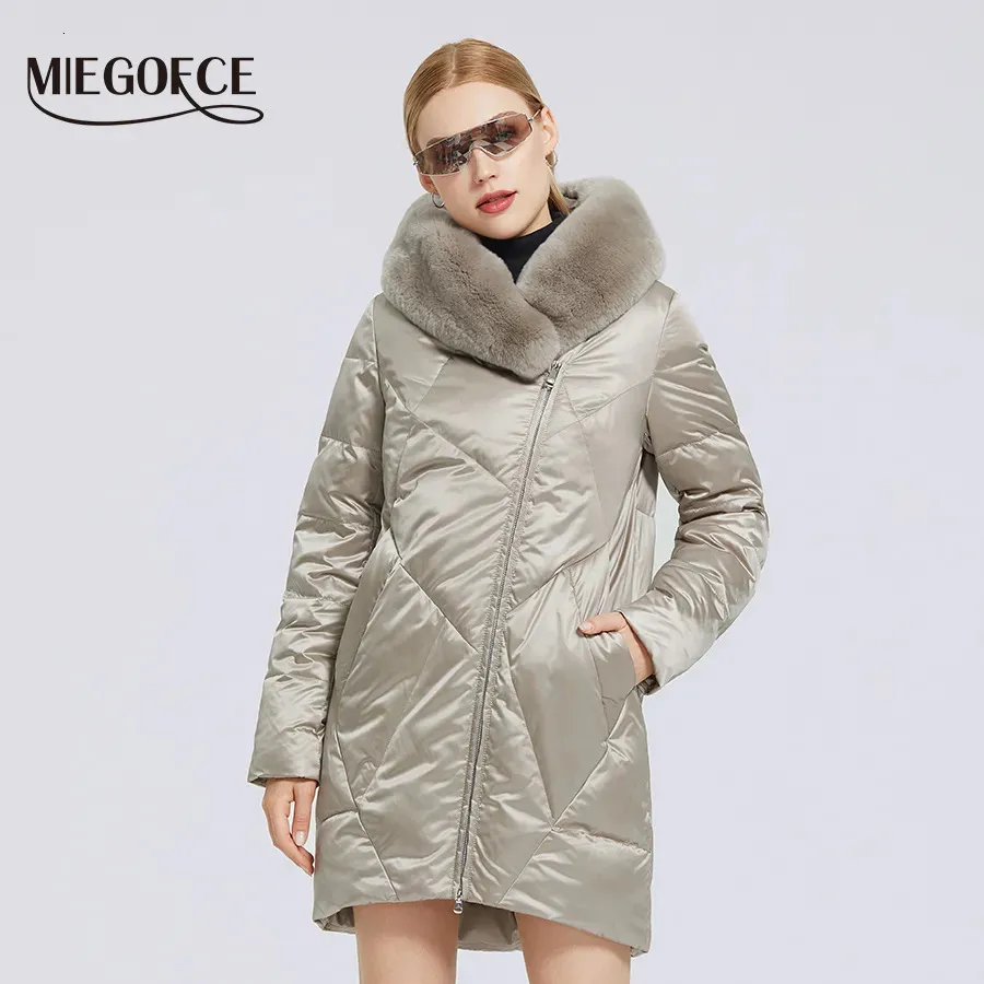 Parkas femininas MIEGOFCE inverno elegante casaco de algodão feminino elegante gola de pele sintética longa jaqueta quente com capuz feminino parka à prova de vento D20657 231129