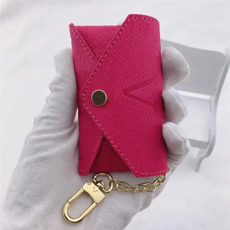 Unisex bayan erkek tasarımcı anahtarlık moda deri çanta anahtarları marka eski çiçekler mini cüzdan madeni para kredi kartı sahibi 8letter logo v renkler kutu yok
