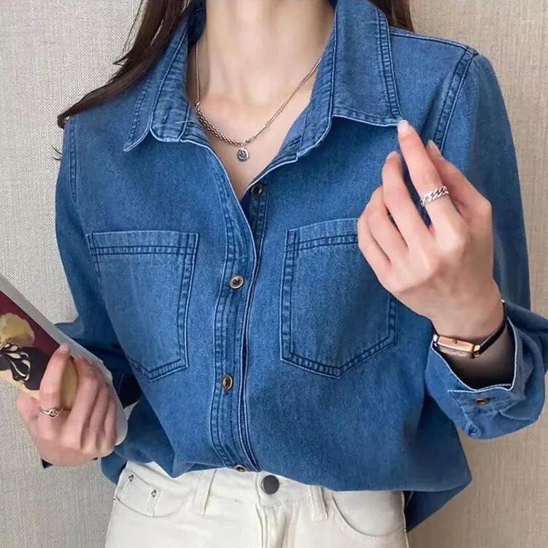 Frauenblusen 2023 Vintage Jeanshemd drehen Kragen Doppelpocket Casual Jeans Bluse Ladies Tops Frühling Herbst Blusas