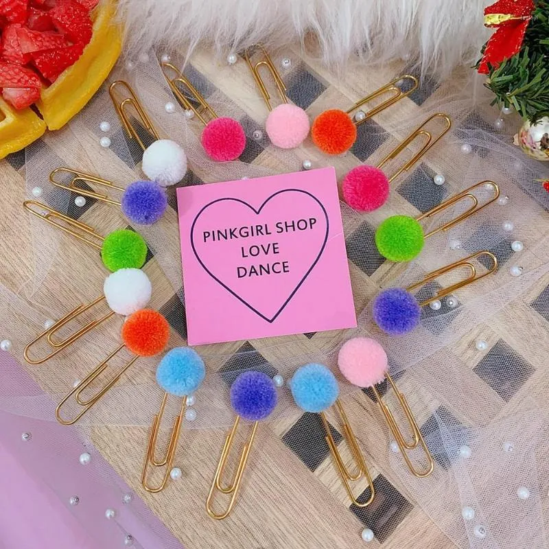 1PC Kawaii Binder Clips Creative Metal Paper Bookmark Colored Candy Fur Ball Stationery para estudantes Office Supplies Wholesale