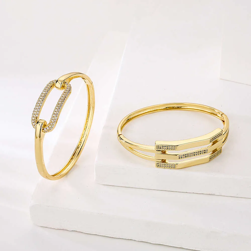 Europese en Amerikaanse eenvoudige verkoperde gouden zirkoon geometrische armband damesmode persoonlijkheid handsieraden