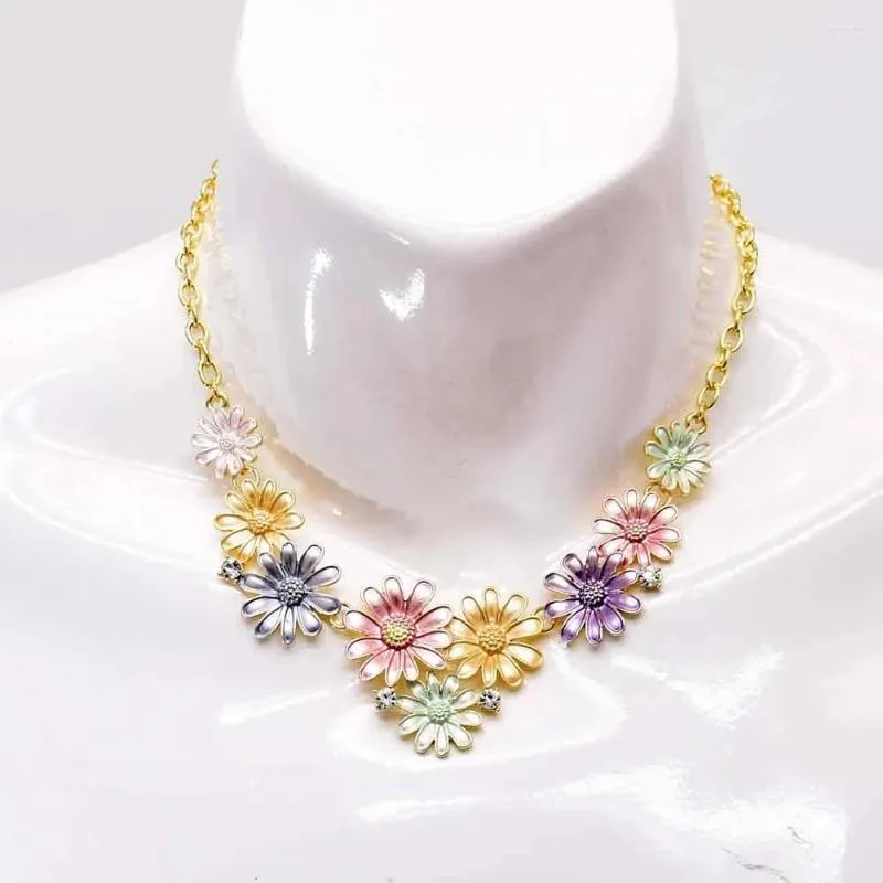 Choker färgglad metall daisy uttalande halsband för kvinnor flicka romantisk sommarlovsfest blomma länk halskedja smycken gåva