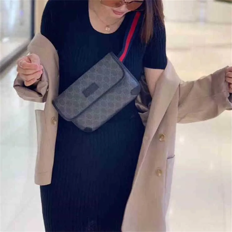 Geldbörsen neue vielseitige Sling One Shoulder Messenger Damentasche mit kopfbreitem Schultergurt bedruckter Brust Ausverkauf